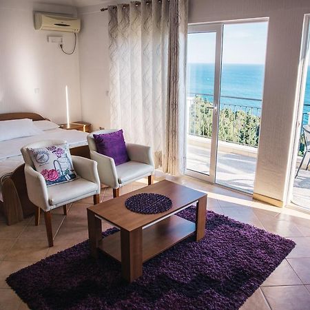 אולסינץ' Apartments Hollaj מראה חיצוני תמונה