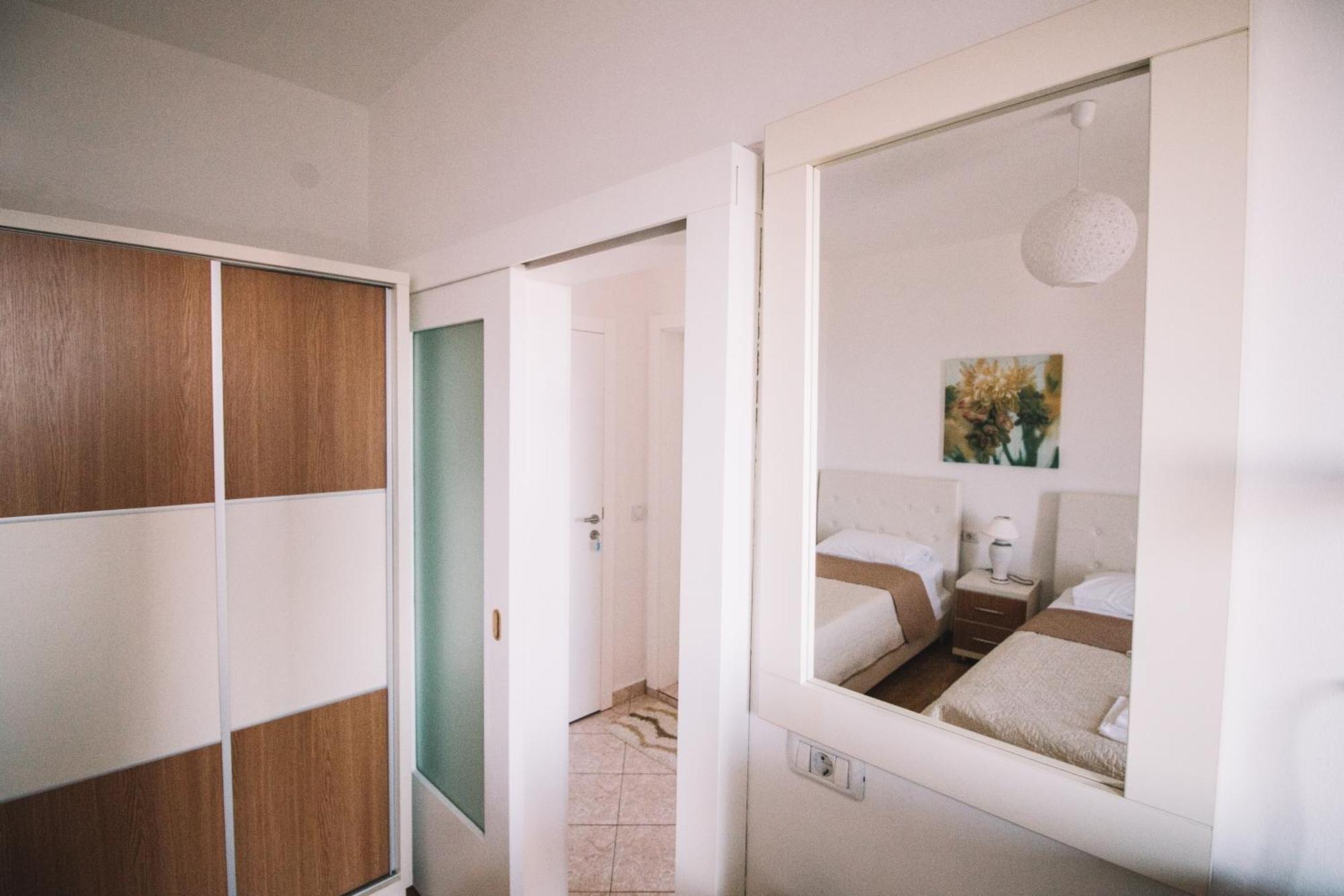 אולסינץ' Apartments Hollaj מראה חיצוני תמונה