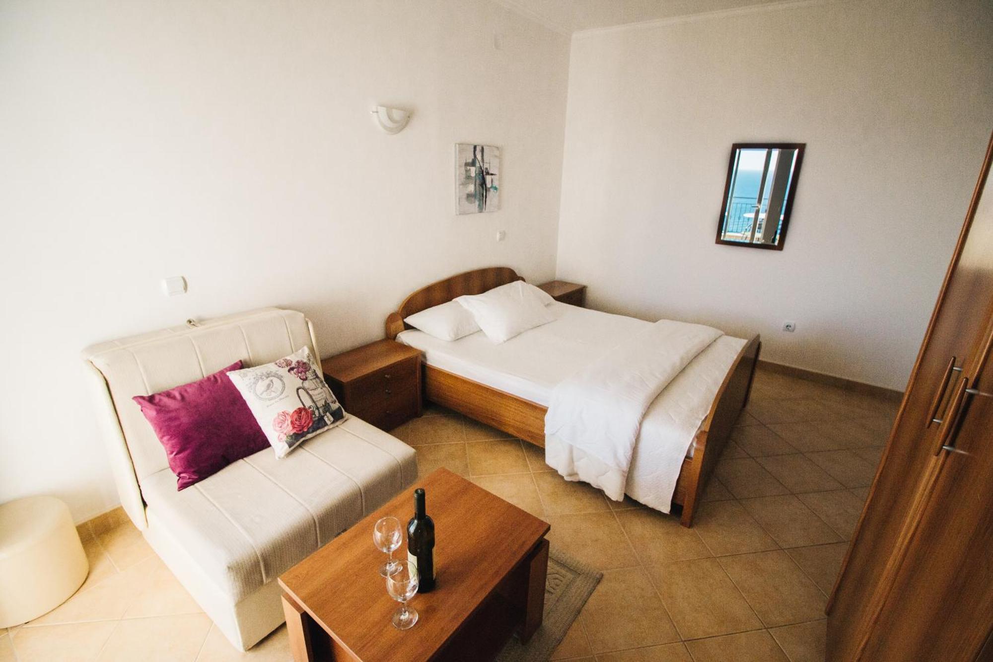 אולסינץ' Apartments Hollaj מראה חיצוני תמונה